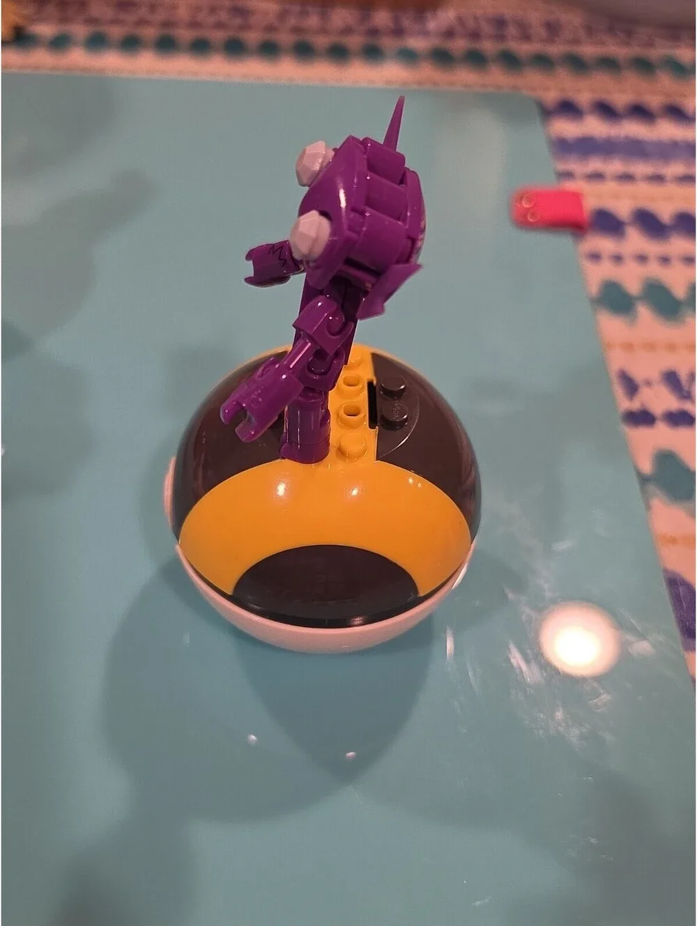 Pokémon Mega Construx Sableye Toy with Everygreen Pokeball Series 22
